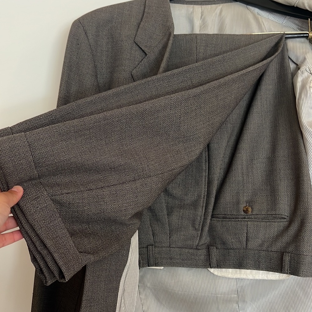 Hugo Boss Suit - Picture 4 of 7